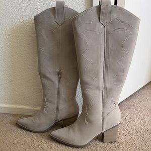 Grey Mia boots